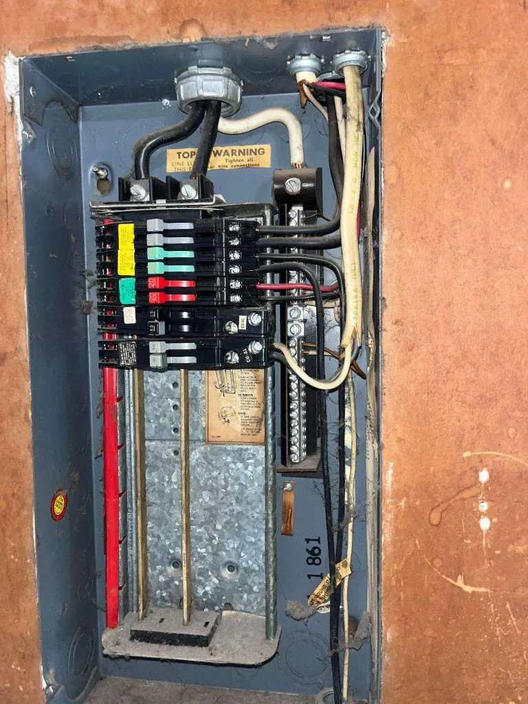 Outdated Zinsco electrical panel that can trigger home insurance problems